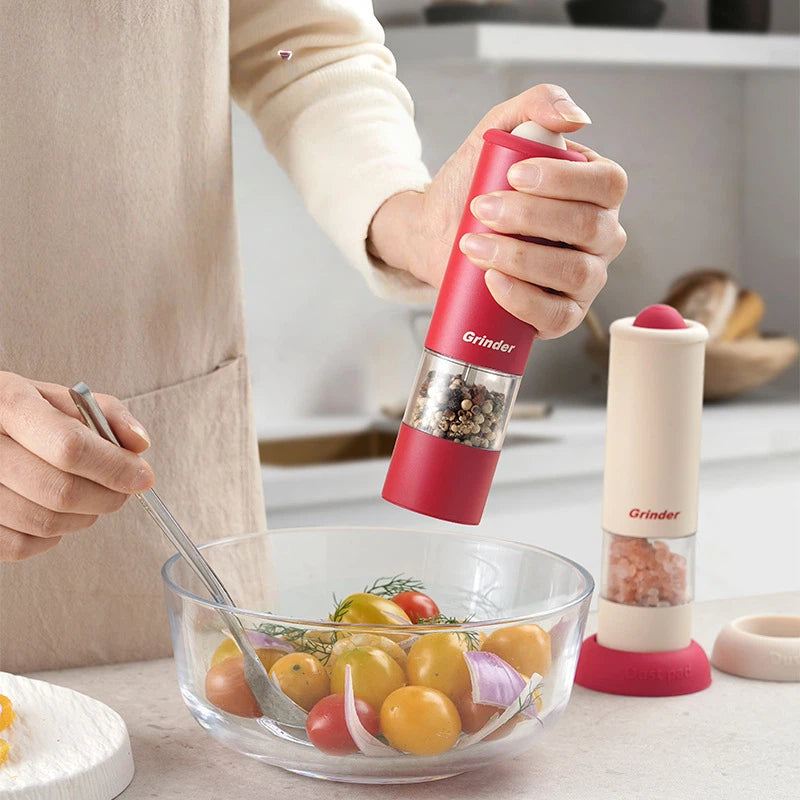 Electric Pepper Grinder with Dust Pad - Adjustable Coarseness Spice Mill for Kitchen & Dining