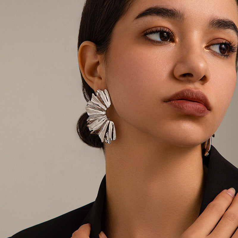 Elegant Metallic Feel Women's Earrings