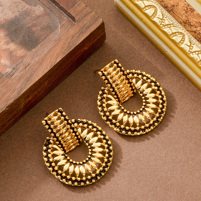 Geometric Round Earrings