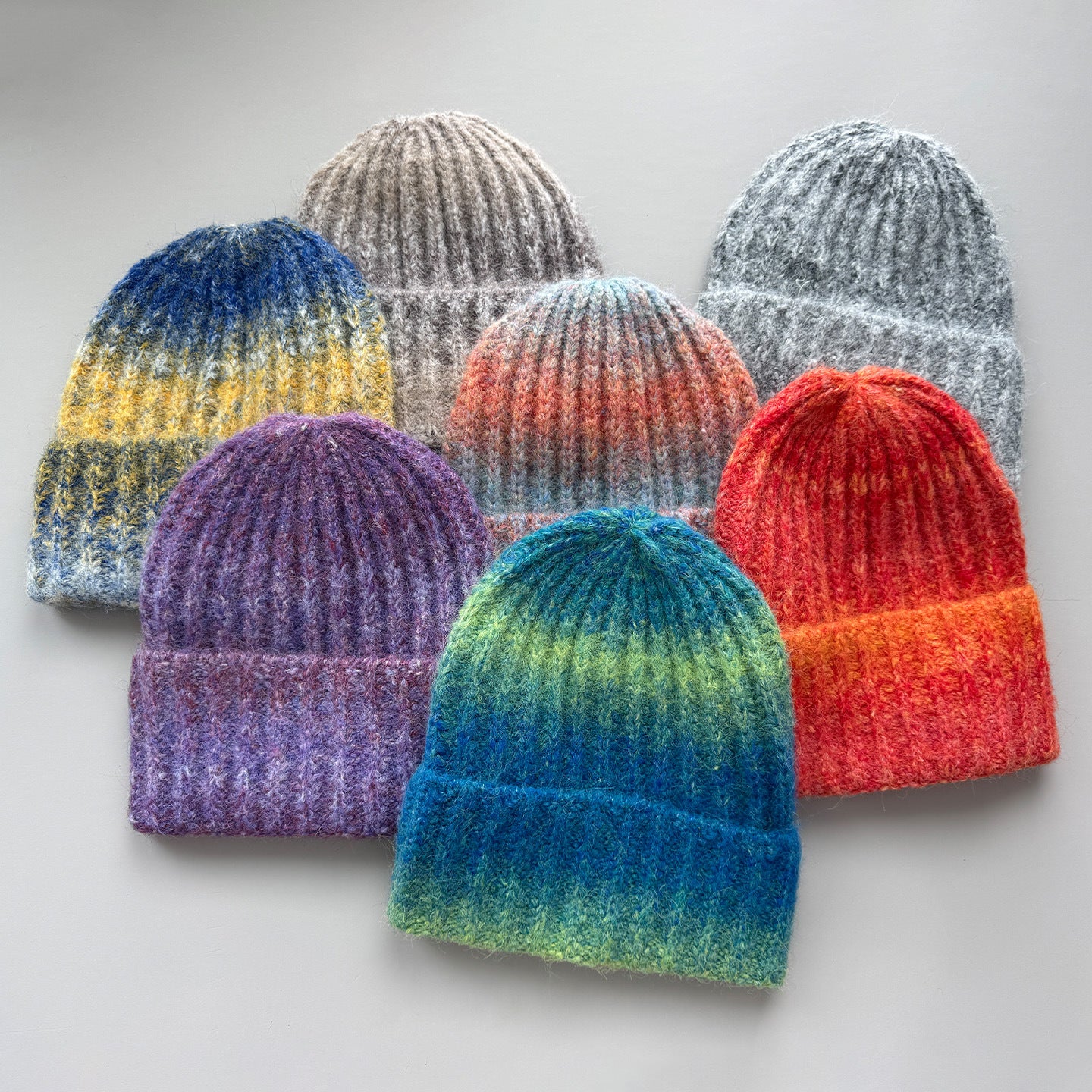 Knitted Hat Gradient Tie-Dye Rainbow Knitted Hat Winter Warm Sports Casual Fashion Wool Hat
