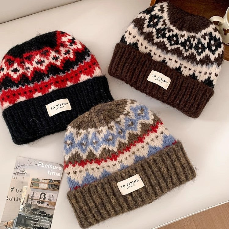 Vintage Atmosphere Knitted Wool Hat for Women, Loose Fit for Large Head Circumference, Warm Ear Protection Hat, Face Slimming Hat for Autumn and Winter