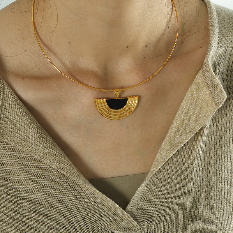 Classical Egyptian Stud Earrings Necklace Set