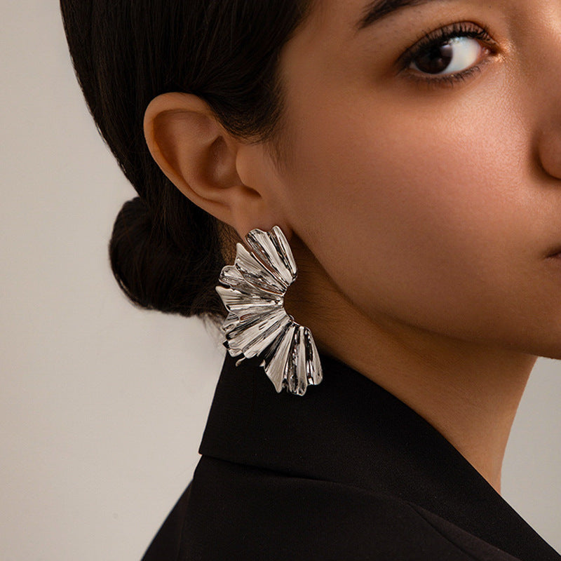 Elegant Metallic Feel Women's Earrings