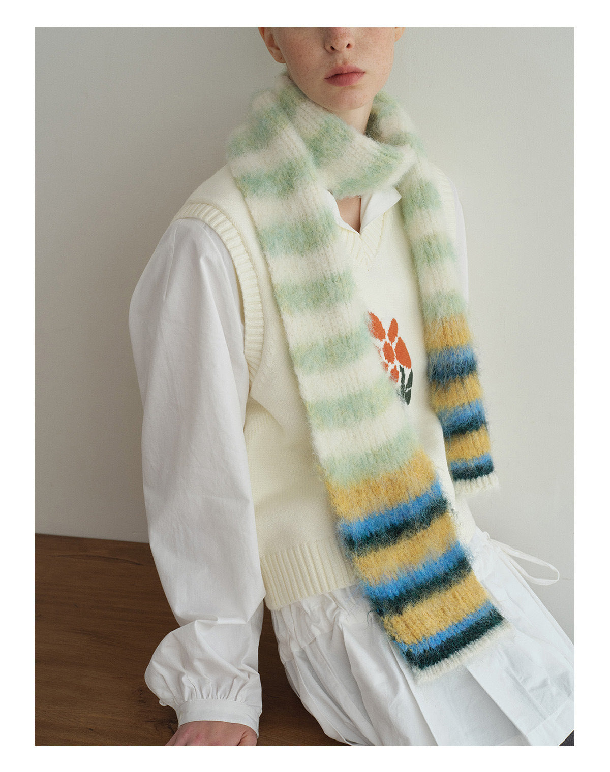 Korean Designer Custom Color-Block Striped Knitted Scarf for Women, Autumn and Winter, Niche, Thin, Soft, Soft Yarn Neck Warmer