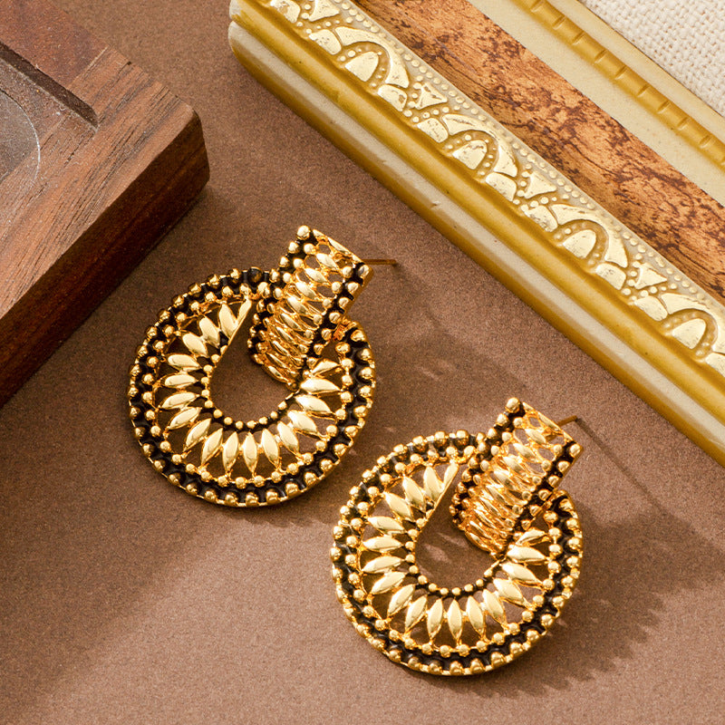 Geometric Round Earrings