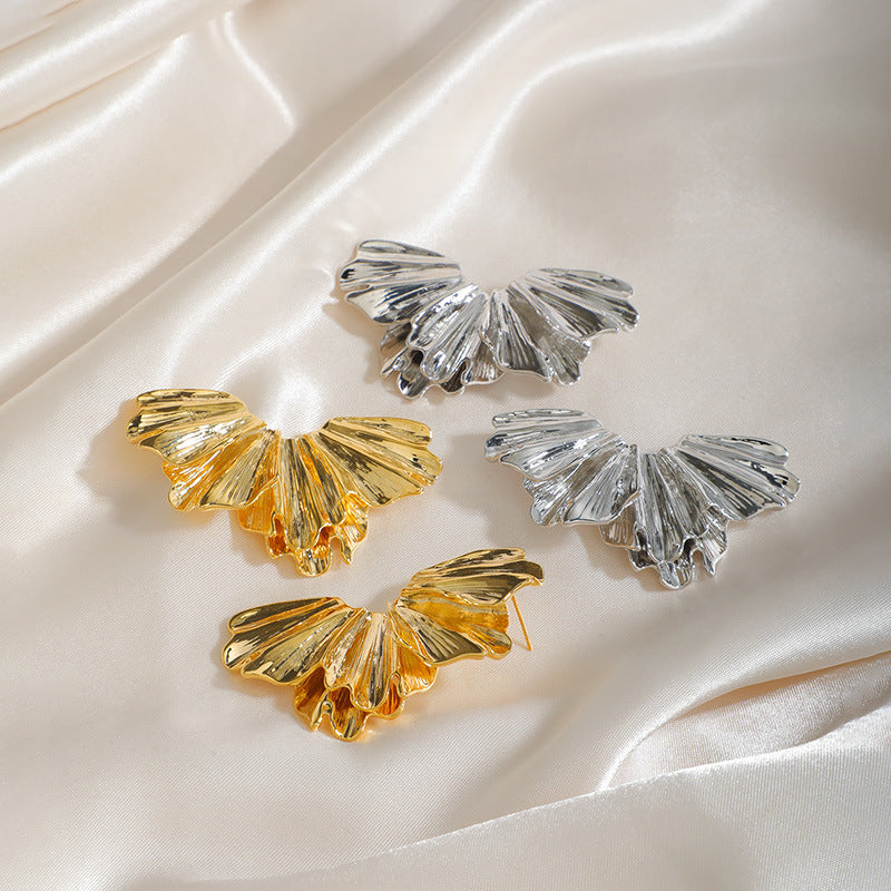 Elegant Metallic Feel Women's Earrings